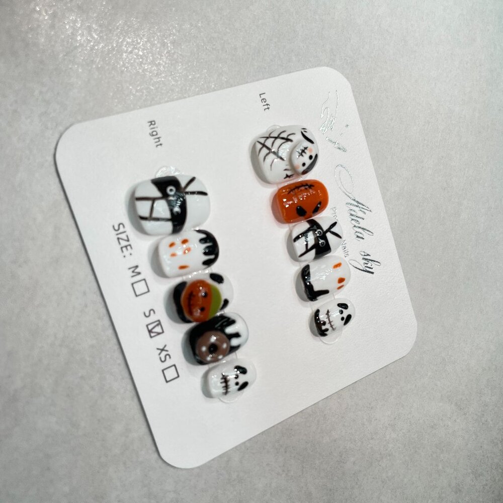 Halloween White and Black Skull-head short press on nails